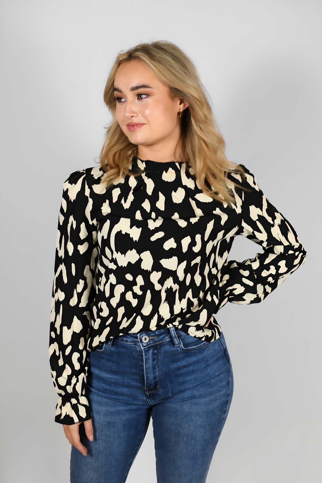 VANESSA BLOUSE